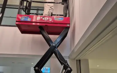 Photo of Painting Student Lets - Nottingham